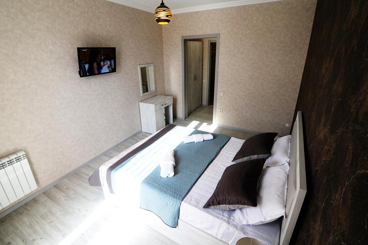 Hotel Friendship House Tiflis Exterior foto